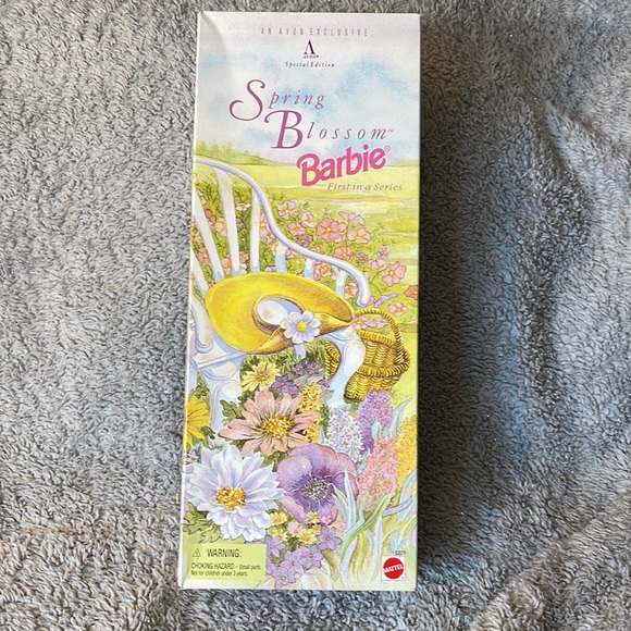 - - ✨ Vintage NRFB Spring Blossom Barbie ~ Avon exclusive - Picture 6 of 13